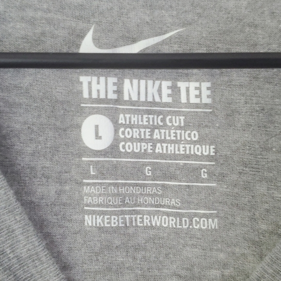 Nike Tee - Picture 3 of 3